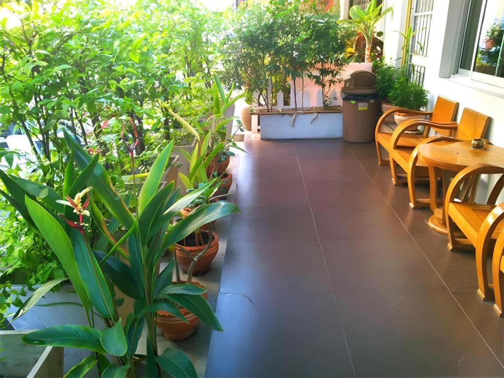 Chinotel Phuket Exterior photo