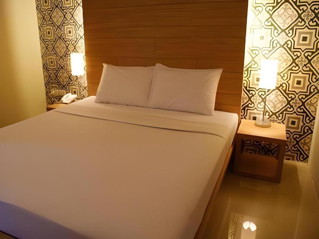 Chinotel Phuket Exterior photo